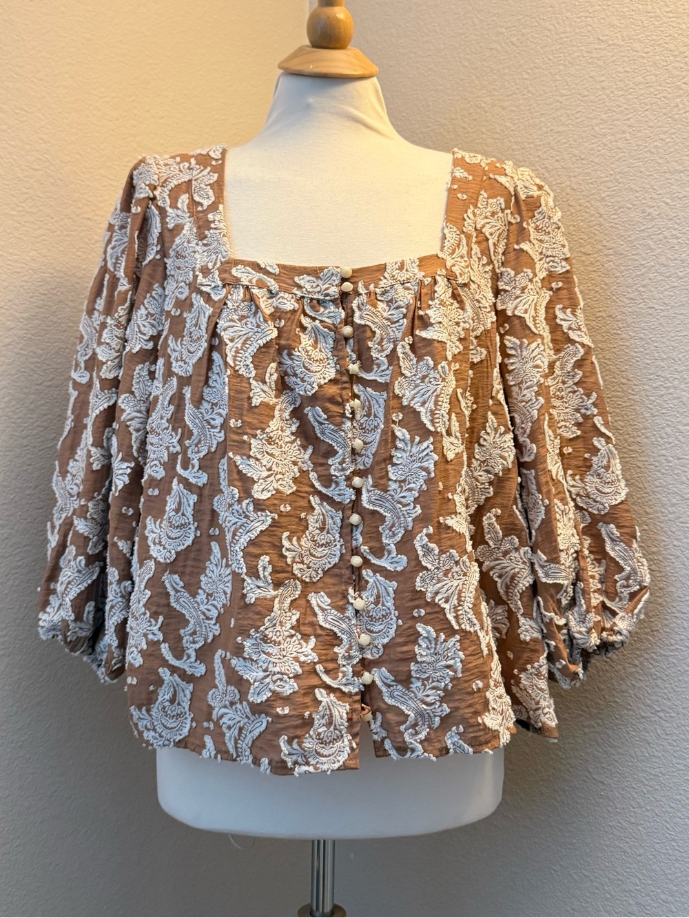 NWT Anthropologie Blouse Cocoa/ Ivory